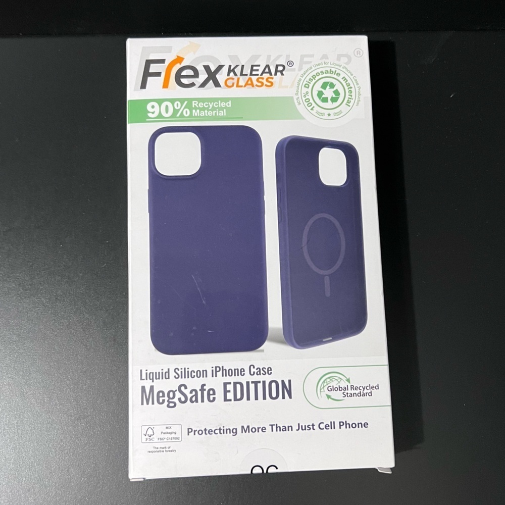 ***NWT***Liquid Silicone iPhone 15 Pro Max Case - Blue